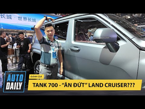 Tank 700 - Nhìn ngoài hơi choáng, nắp ca-pô cao tới cổ! Có khi ăn đứt cả Land Cruiser!