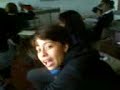 CaNa en acci�n con su pimpon!!! (en el salon)