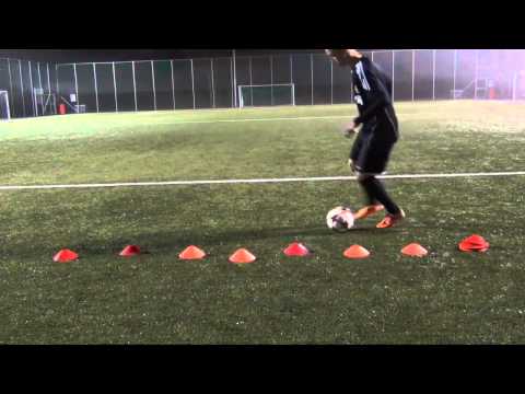 rabona - MY FACEBOOK FAN PAGE ! :) http://www.facebook.com/pages/Alberto-Kogano/163114747122332 Learn the #1 Way to Improve Your Football Skills Here http://clikher...