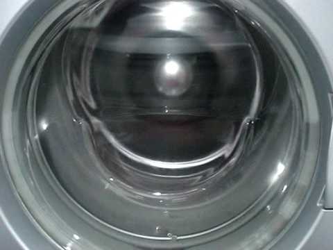 aeg - Here you can see the Miele spinning at 800rpm with faulty bearrings and the washer-motor running but doesn´t turn the drum. Then Privileg Compact running wit...