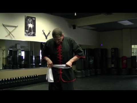 how to properly tie a kung fu sash