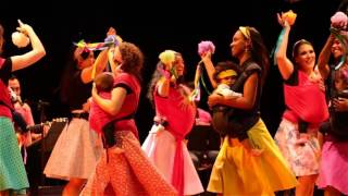 Lava o Neném: Dança Materna no palco em Belo Horizonte