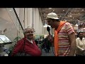 News-Comedy: Moderator besoffen auf Tourismus-Messe