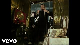 Judas Priest - Breaking The Law video