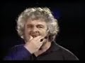 Beppe Grillo ridicolizza lo psiconano Beppe Grillo ridicolizza lo psiconano