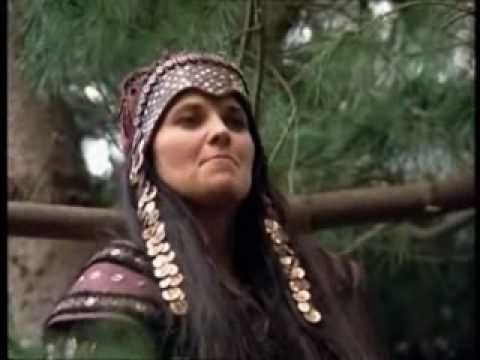 Xena versus Amazon Leaders