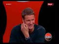 Chose promise, chose due ! Après l'interview consacré à Sébasto dans l'émission Morandini sur Direct 8, le temps pour lui d'enfiler son costume de poule et le voila en train d'interpreter son single sur le plateau ! Tout le monde fait la poule même le beau Mathieu Delormeau !