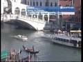videos de The WORLD LIVE - 13:00 GMT on November 17, 2008