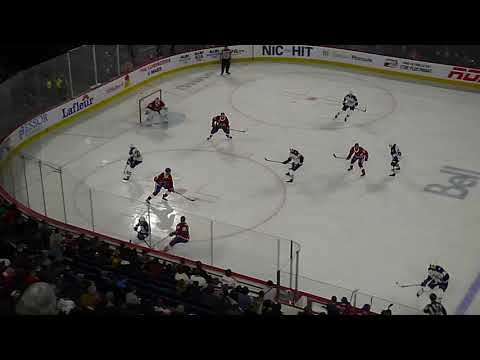 Alex Barre-Boulet of the Syracuse Crunch scores a power play goal vs. the Laval Rocket 1/4/20