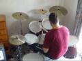 videos de Uncle having a bash on the drums
