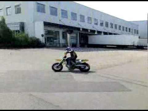 SuperMoto_Drift_Lernen.mov