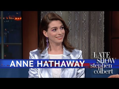 Progressvideo Tv Anne Hathaway Just Had A Wardrobe Malfunction