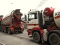 Veel betonwagens in Haarlem