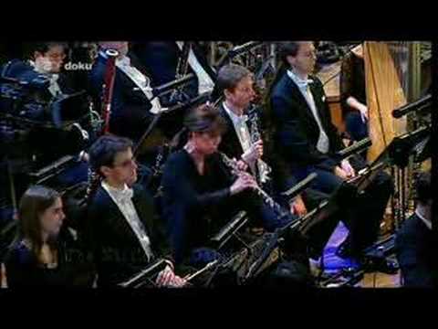 Ennio Morricone  ( Gabriel's Oboe from The Mission concert)