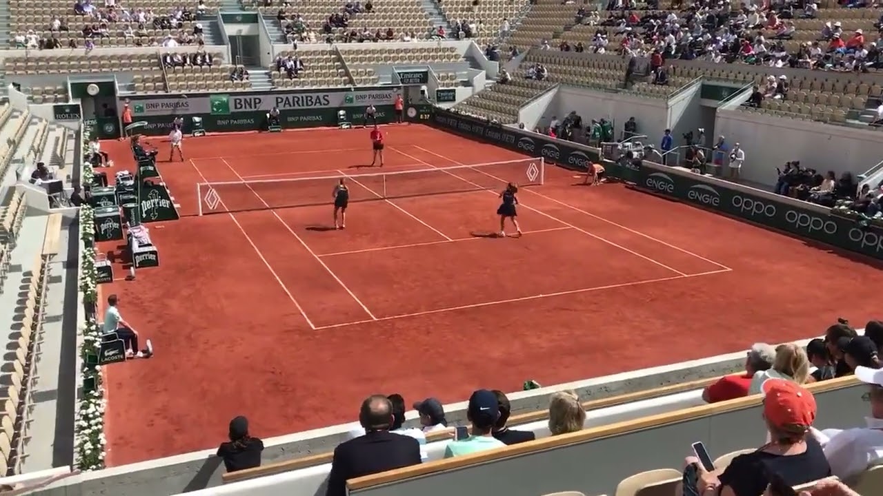 Sabatini volvió a Roland Garros junto a Gisela Dulko con un espectacular triunfo en el debut