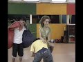 Jolette ensaya Ladron con todos los alumnos