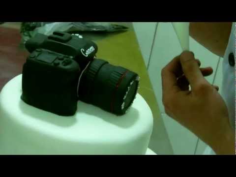 how to make a camera cake