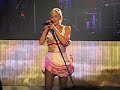 gwen stefani performing 