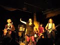 this crazy parisian band performed one of the best concerts i saw this year! great! great! great! merci beaucoup au maximum kouette! a bientot!!!