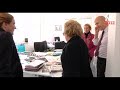 bernadette chirac est pass�e au qg de campagne. entre deux encouragements aux �quipes, et avant de repartir avec du mat�riel de campagne pour faire elle-m�me du porte � porte, madame chirac explique pourquoi elle soutient nicolas sarkozy.