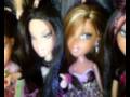 videos de My bratz dolls with bratz world house
