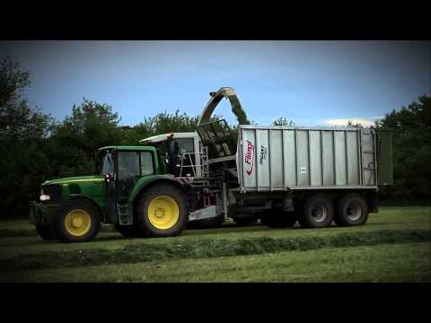 schnitt - LESEN ▽▽▽ Grashäckseln für einen Milchviehbetrieb am 15. Mai 2013. Im Einsatz: Claas Jaguar 830 Profistar + PickUp 300 HD NewHolland t6080 + Krampe Big B...