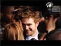 Kristen Stewart & Robert Pattinson arrive at Twilight New Moon LA Premiere