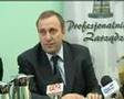 Czesio na konferencji prasowej