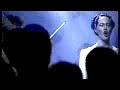 Click more for lyrics and translation... Konung Vallemo var en så viser manhan gifte sin dotter på främmande landDen ena dagen stod hon brudden andra dagen i bojor och järnOch varför ska ni binda migTy du var ej mö när du kom till migOch hade jag mig en trogen vänsom bore de ord till min fader ikvällOch fram kom där den gamla Gamoch nog så skulle jag förat fort framÅ hade jag något till ungarna minaJag skulle vara där inom ett par timmarLägg dina ungar vid mitt bröstså får de äta så mycket som dom lysterÅ här sitter du konung VallemoImorgon ska din dotter på brinnande bålOch far din väg du gamla GamMin dotter hon fick en så hederlig manÅ vill ni ej de orden troså se hennes nyckel uti min kloKonung Vallemo gick åt stallet inoch Blacken så lägger han sadeln uppåÅ när han kom till grevens gårdså gnägga Blacken murarna ifråOch Blacken lyfte upp sin fotden slog han i Grevens hjärterotSå satte hon på Blackens bakså rider hon hem uti god makThe Vulture  King Vallemo was a wise old man.He married off his daughter in a foreign land.One day she stood in her bridal gown,The next in bands of iron bound.