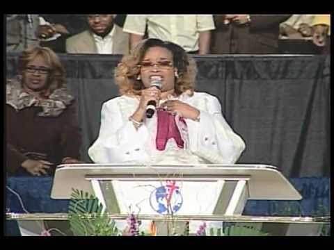 kibbles - http://www.COGIC.com Live from Atlanta, GA Evangelist Karen Clark Sheard @ Church of God in Christ Women's Convention and Crusade.