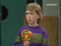 les bundy achetent des pop corn avant d'entrer en salle de cin�
