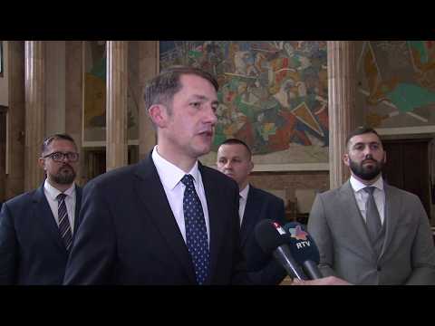 Dr. Pásztor Bálint, a VMSZ elnöke nyilatkozott az államfővel folytatott tárgyalás után-cover