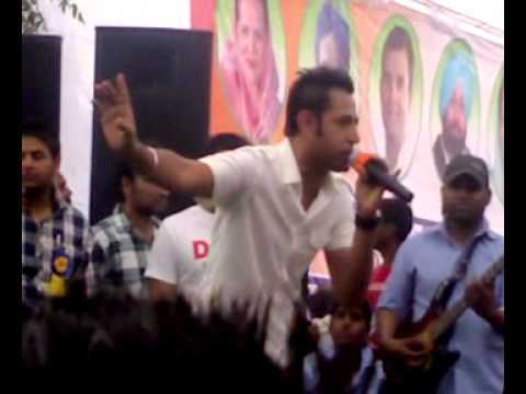 Gippy Grewal new song Pind live 2011