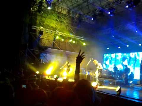placebo - post blue (live @ noci 01.09.2010)