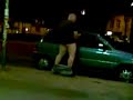 Auto von Sido wird angepisst Auto von Sido wird angepisst