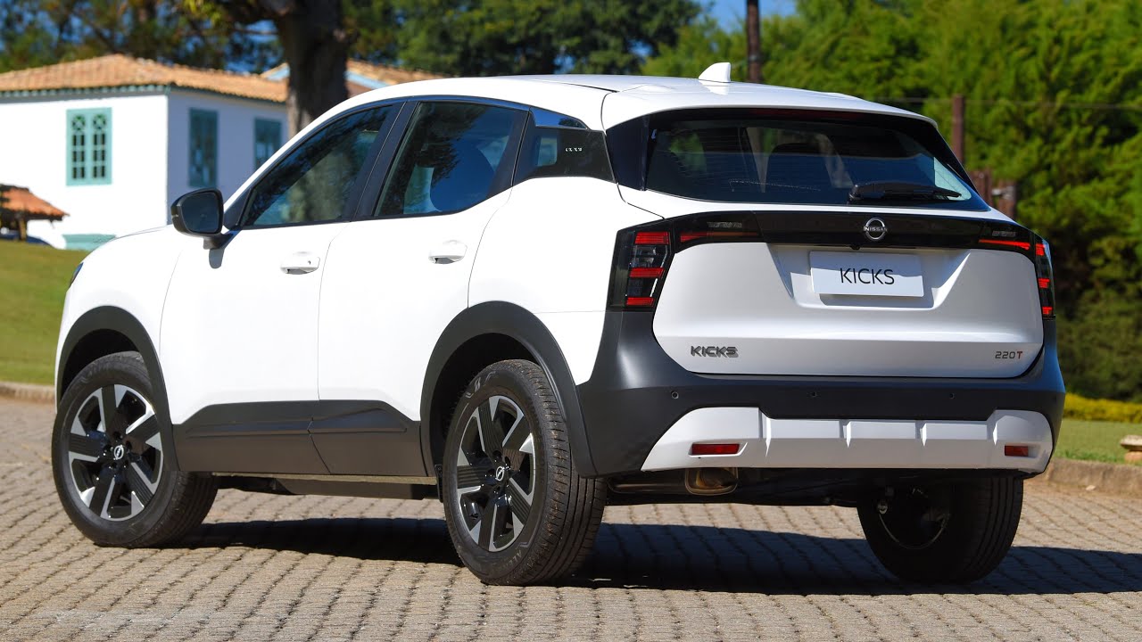 New 2026 Nissan Kicks - Japanese Subcompact SUV Interior & Exterior