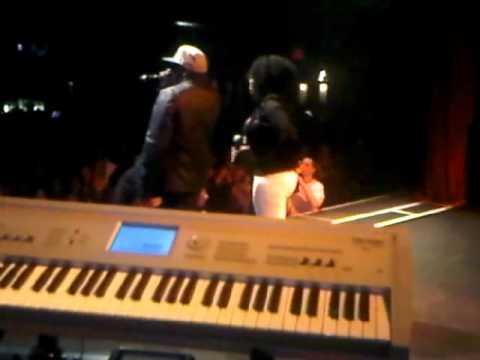 US SQUAD PERFORMING LIVE { MAVADO CONCERT IN TORONTO 2011 }