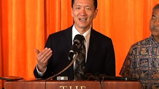 Soud na Havaji na neurčito prodloužil neplatnost Trumpova protiimigračního dekretu