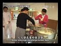 Menjalin Jodoh Untuk Melindungi BumiMaster menghimbau kepada kita semua agar dapat menjalin jodoh dengan lebih banyak orang lain untuk melindungi bumi. Dengan jalinan jodoh yang terbentuk, bisa menyebarluaskan niat mulia dalam melestarikan bumi ini. Di setiap rumah sakit Tzu Chi sudah lebih digiatkan lagi pelestarian lingkungan dengan tidak menggunakan alat makan sekali pakai. Di sekolah Tzu Chi diadakan penanaman pohon dan sosialisasi untuk mencintai pohon yang ada kepada semua murid sekolah maupun universitas. Pada tanggal 8 Maret yang lalu, diperingati Hari Wanita Sedunia, dan insan Tzu Chi di beberapa negara memperingatinya dengan melakukan kegiatan pelestarian lingkungan. Cuaca yang berbeda, baik yang sedang turun salju maupun musim panas, tidak meluluhkan semangat para relawan Tzu Chi untuk menjalin jodoh dengan lebih banyak orang lagi agar dapat mencintai bumi. Mereka bahkan menggunakan uang sendiri untuk membeli kantong belanja yang dibagikan kepada para pengunjung tempat perbelanjaan dengan harapan agar dapat digunakan untuk menggantikan kantung plastik. Dengan suara halus dan merendahkan hati, mereka mengajak para pelanggan pusat perbelanjaan mau menggunakan kantung plastik tersebut. Para relawan ini bukanlah orang bodoh, dan juga bukan orang pintar dengan melakukan semua hal ini, tetapi mereka adalah orang-orang yang dikatakan bijaksana.Marilah kita lebih semangat lagi untuk berusaha menjalin jodoh dengan lebih banyak orang lain agar dapat bersama-sama menjaga dan mencintai bumi kita ini.