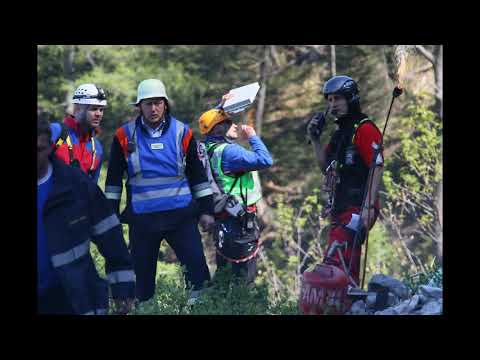 Bergwacht- und Feuerwehrübung Flugzeugabsturz Berchtesgadener Land Mitte Socata TB-20