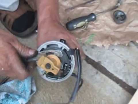 1975 Mercury 115hp 1150 Outboard Distributor and Trigger Disassembly