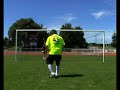 pierre menes fait une t�te, pleine lucarne !