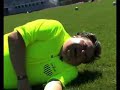 pierre menes fait une t�te, pleine lucarne !