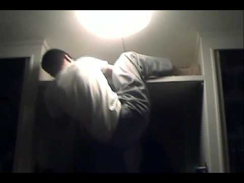 I Climb Shelves.