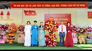 Phó Chủ tịch HĐND tỉnh Vi Ngọc Bích dự khai giảng năm học mới tại Trường THCS Trần Quốc Toản