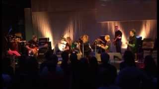 Guitar-Joe rockt im Schloss