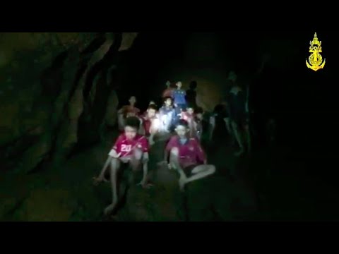 Fußballteam in Höhle gefunden: Der Moment der Rettung ...