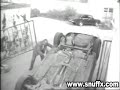 mujeres aparcando mujeres aparcando