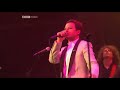 The Killers - Somebody Told Me (Live @ Glastonbury 2005)