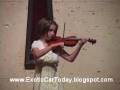 Amazing-Violin-Girl